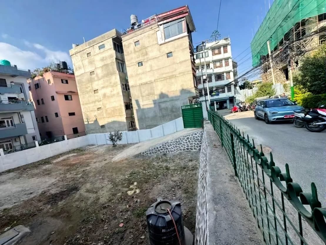 10 aana land - 5 years only- Pulchowk / M 135k